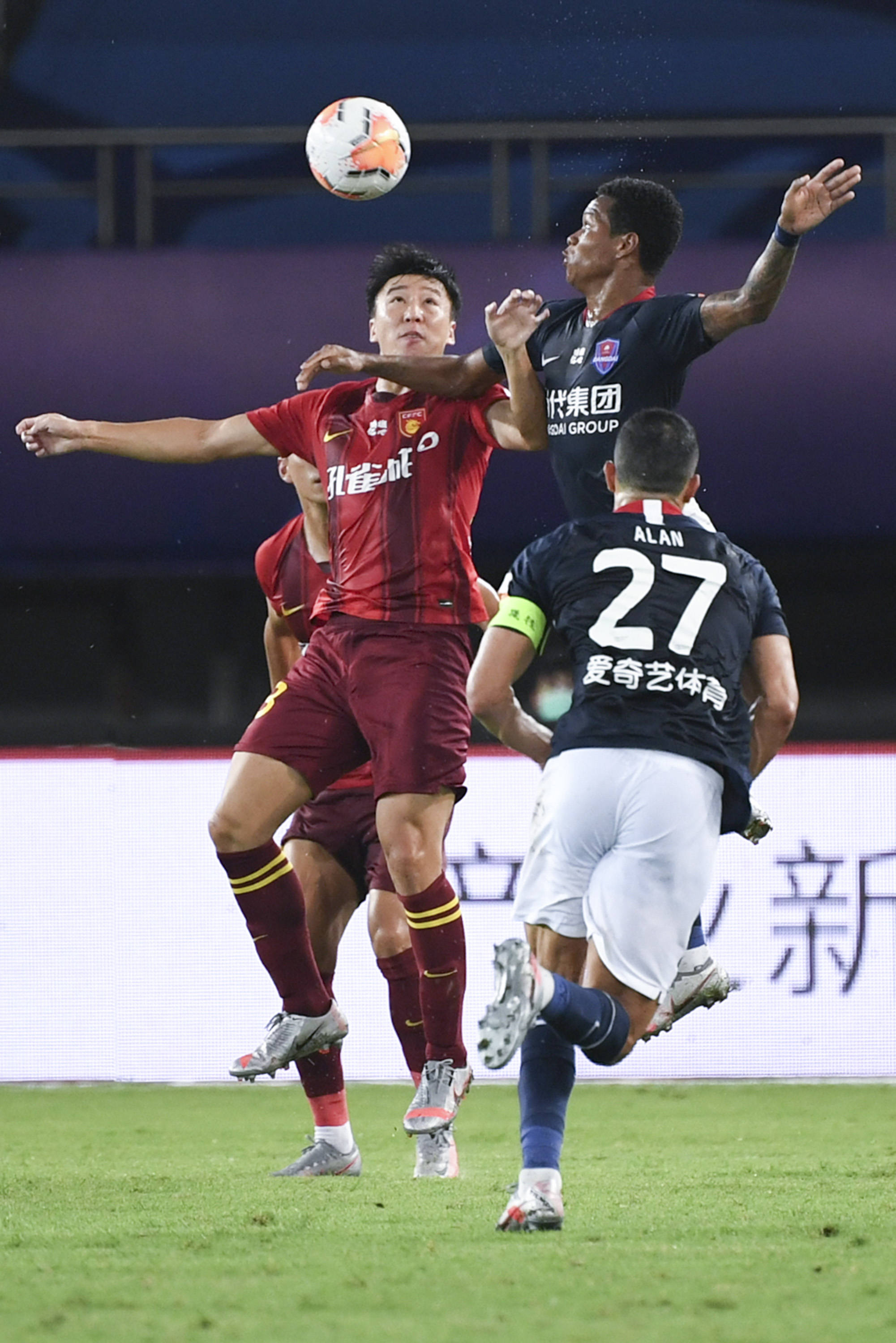 关于吉林市宏运队保级形势严峻，客场战平河北华夏幸福队的信息