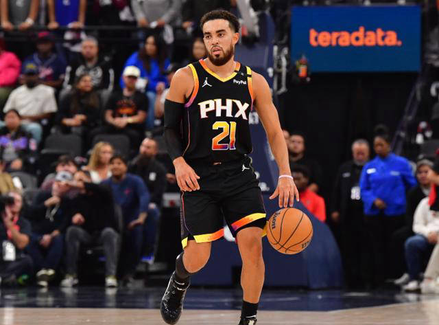 关于詹姆斯-琼斯离开太阳出任NBA执行副总裁的信息