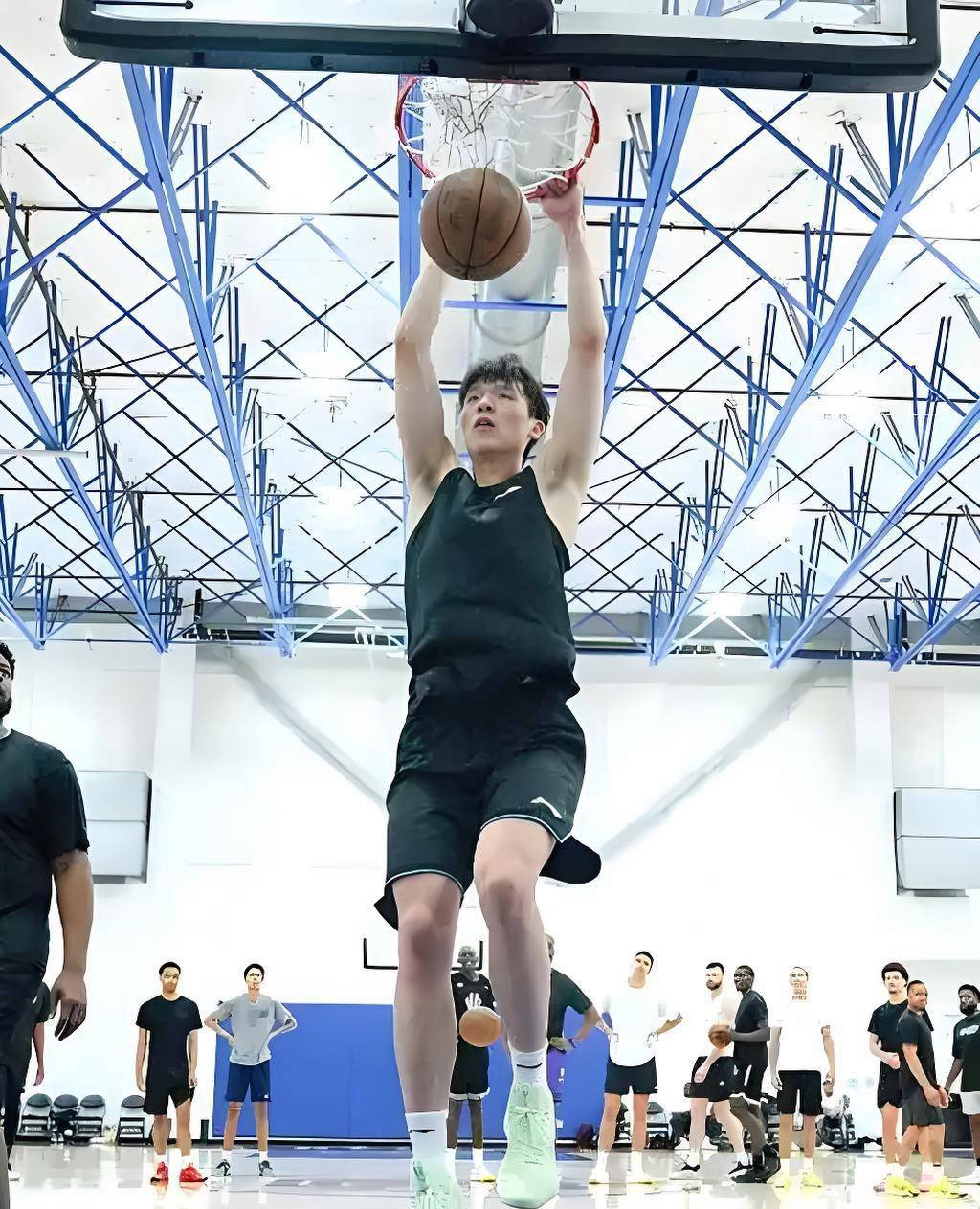 塔斯马尼亚联冲击季军，年轻球员表现亮眼的简单介绍