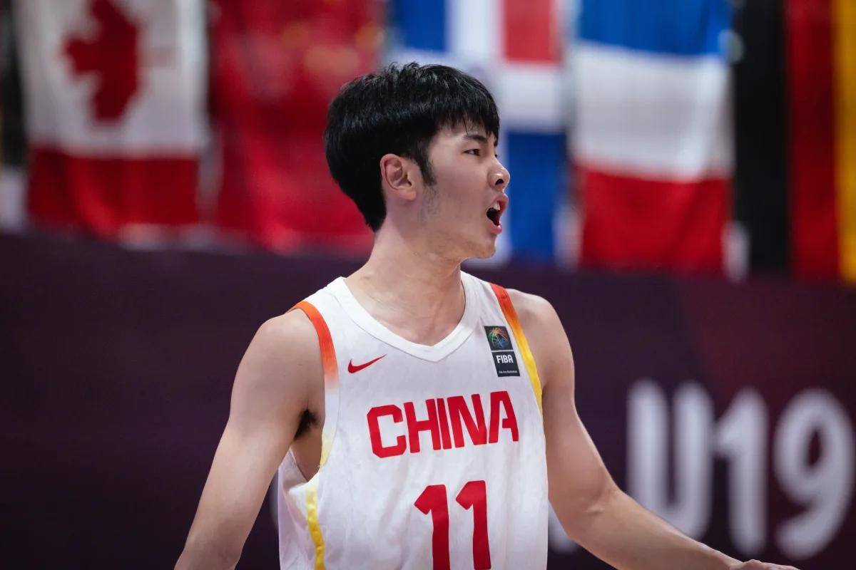 关于国青篮球思维与世界接轨曲绍斌是青训优秀教练的信息